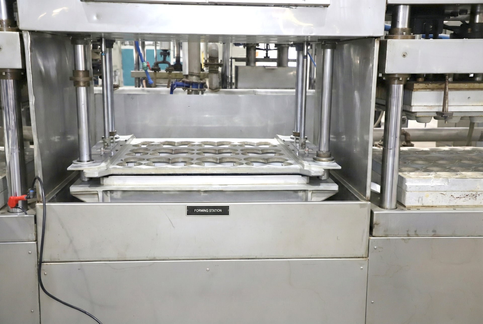 Reciprocating Forming Machine | Molded Fiber Equipment